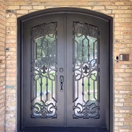 Eyebrow-Featured-Wrought-Iron-Flat-Top-Single-Door-with-Sidelights-for-Villa