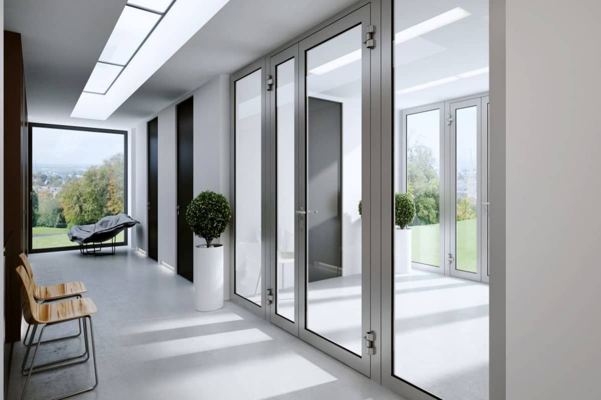 mceu_32733947111677750648254